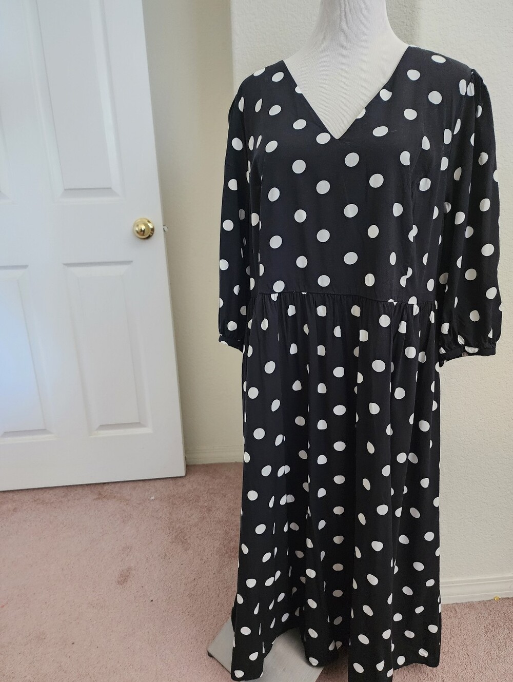 Polka Dot V-Neck Midi Dress - Black & White